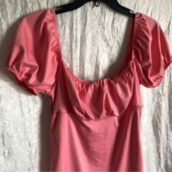 Women’s Pink Puff sleeve Bodysuit NWT Sz Small - Picture 3 of 10